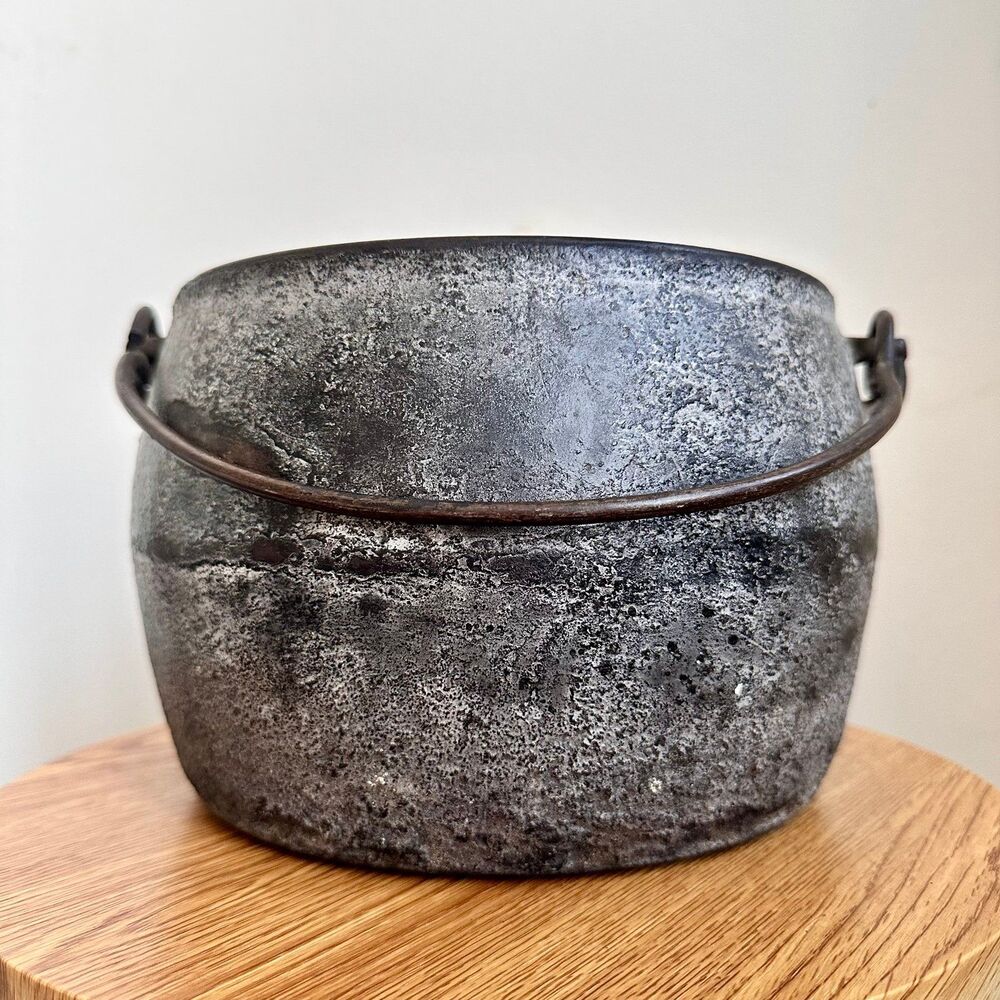 Antique / Vintage Cast Iron Cauldron Pot with Bail Handle – Rustic Planter